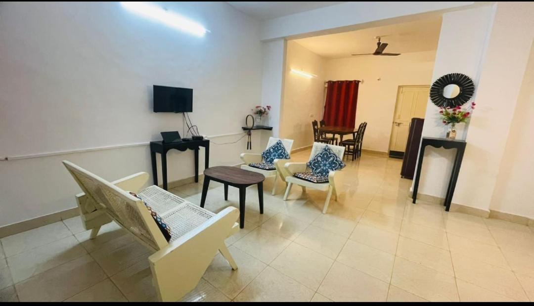 Goa Suites Holiday Home 칼랑굿 외부 사진